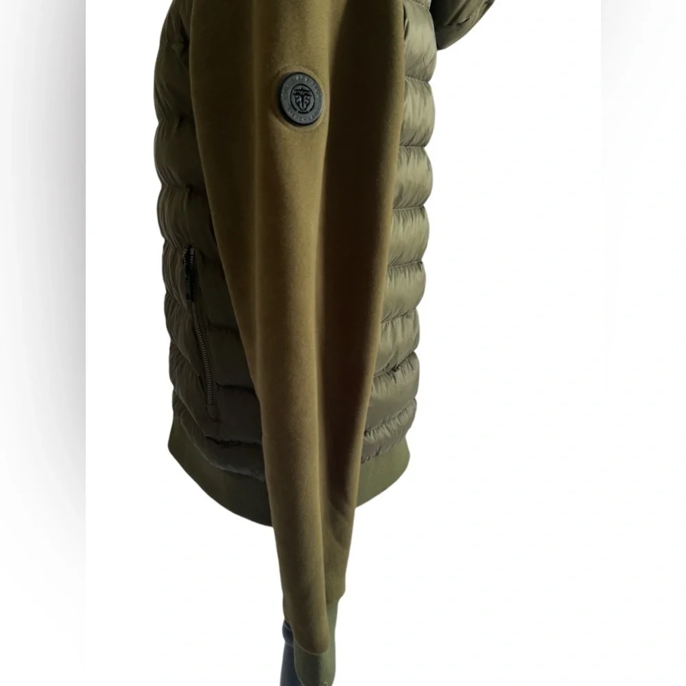 IZAC Men Zipped Vest With United Khaki Hood.